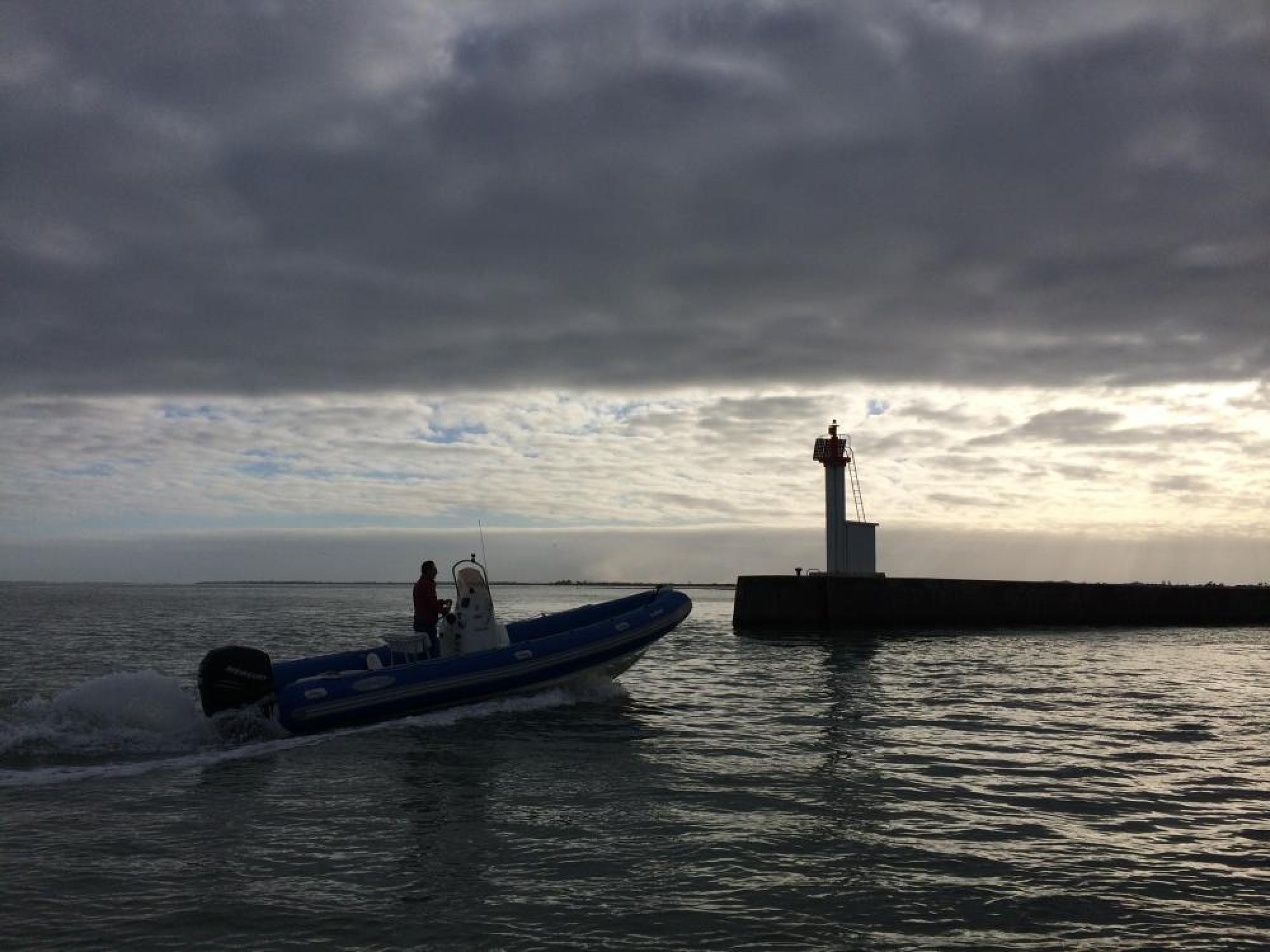 Trève des confiseurs au Chantier Naval La Perrotine (Boyardville) - Trève des confiseurs au Chantier Naval La Perrotine - Actualités du Chantier Naval et Port à sec La Perrotine Ile d'Oléron (Charente Maritime)